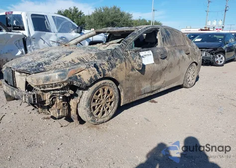 2021 Kia Forte Fe из США, поврежденный, VIN 3KPF24AD3ME368229